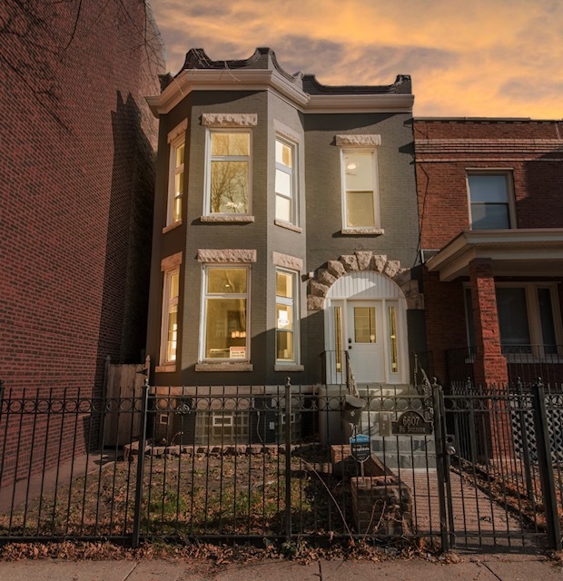 6607 South Ingleside Avenue Chicago, IL 60637 - Photo 28 of 28 front view of multiple house