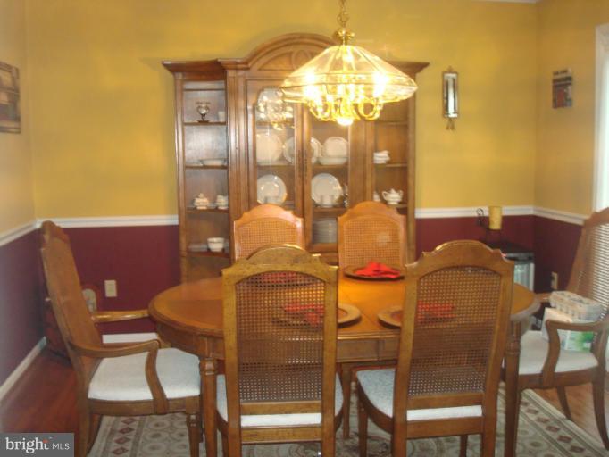 1098 Long Valley Road Westminster, MD 21158 - Photo 19 of 29 Dining Room