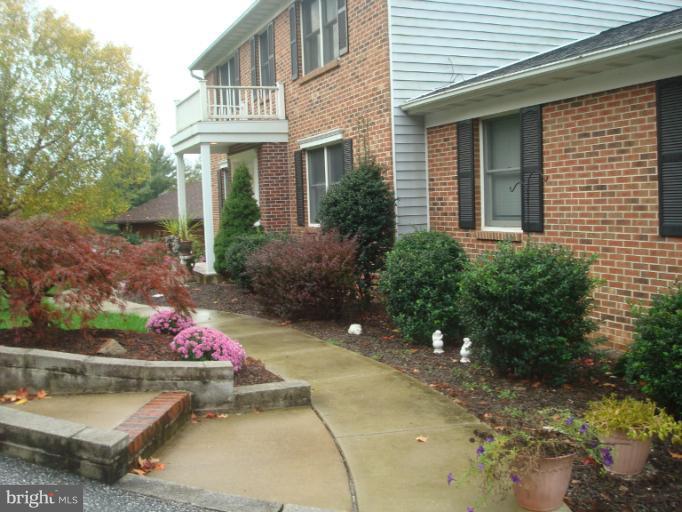 1098 Long Valley Road Westminster, MD 21158 - Photo 3 of 29 Exterior (Front)