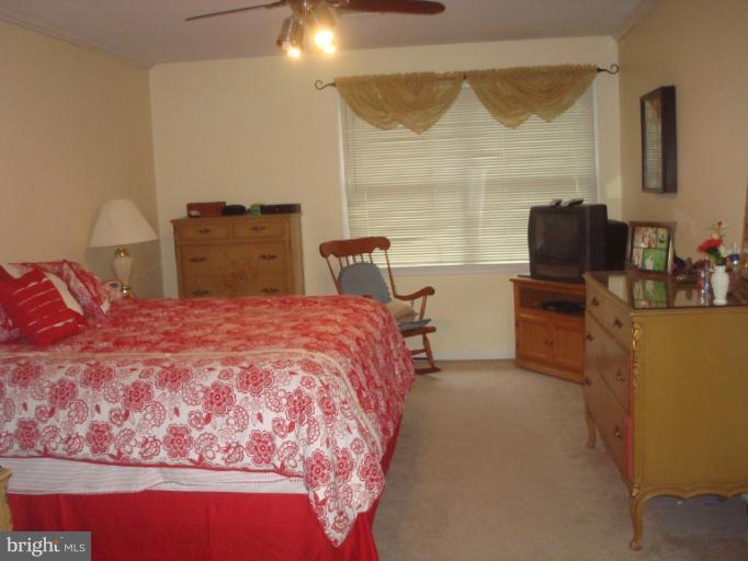 1098 Long Valley Road Westminster, MD 21158 - Photo 8 of 29 Bedroom (Master)