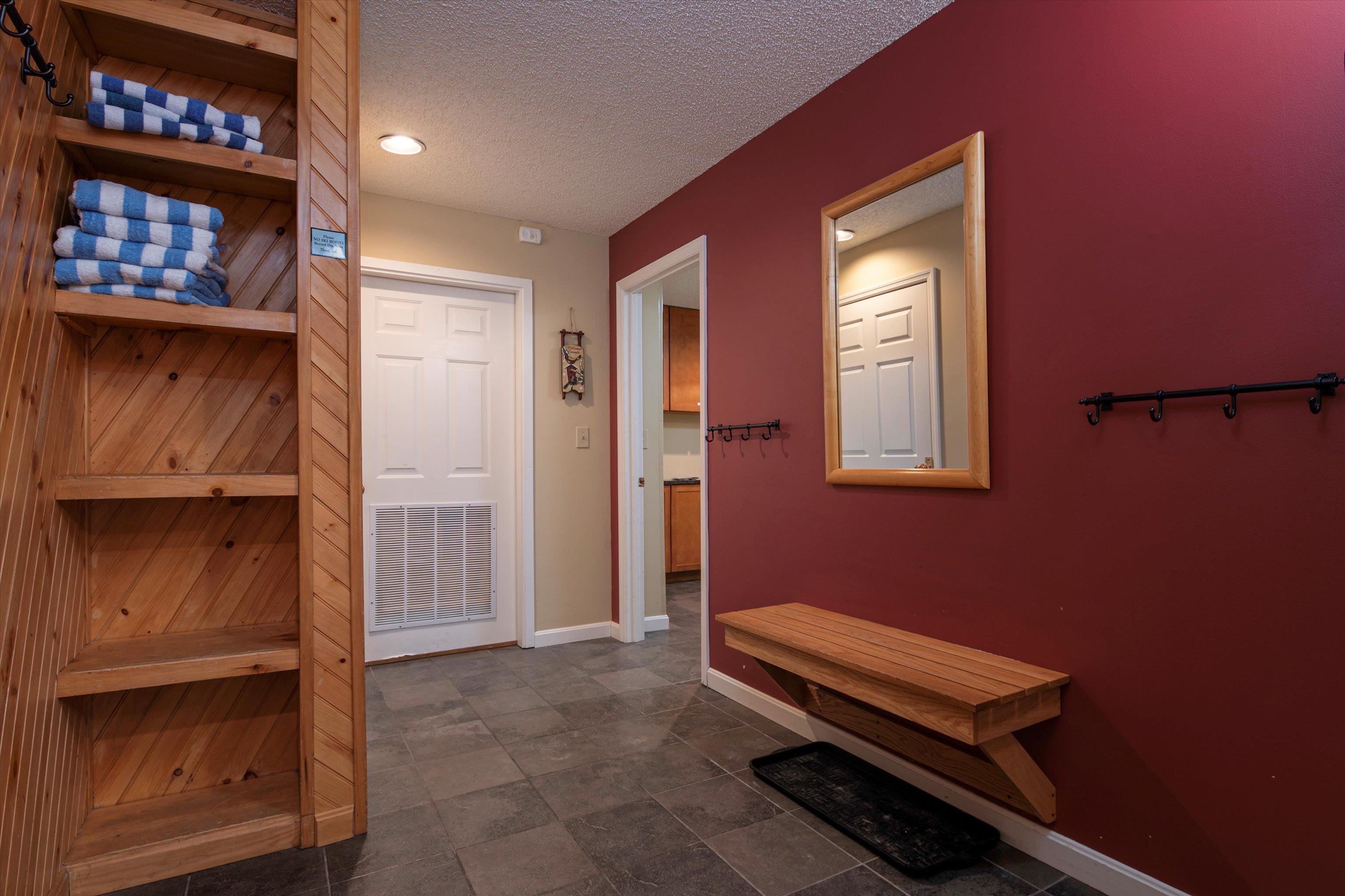 81 White Loop, Unit F102 Ludlow, VT 05149 - Photo 11 of 37