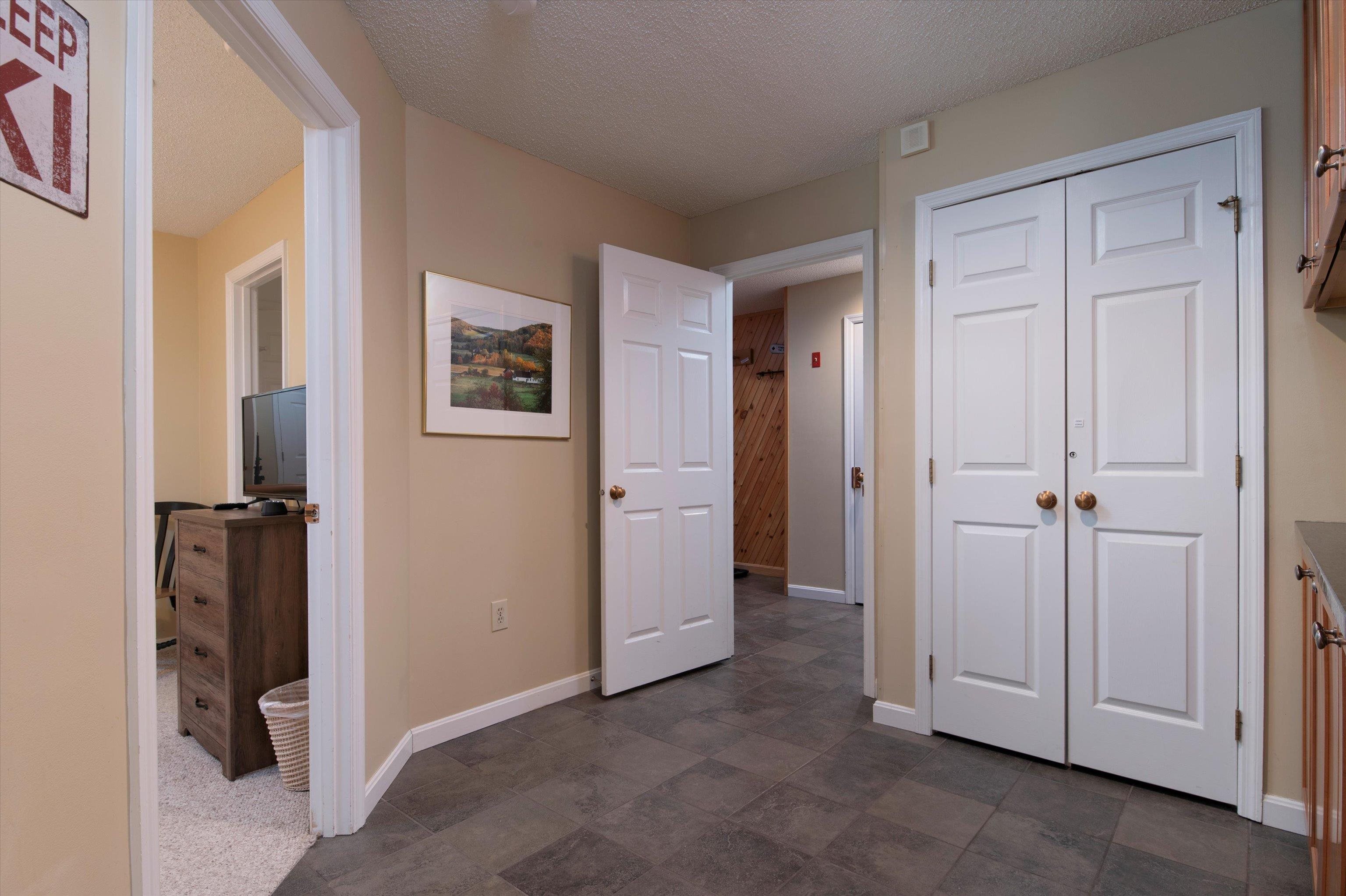 81 White Loop, Unit F102 Ludlow, VT 05149 - Photo 10 of 37