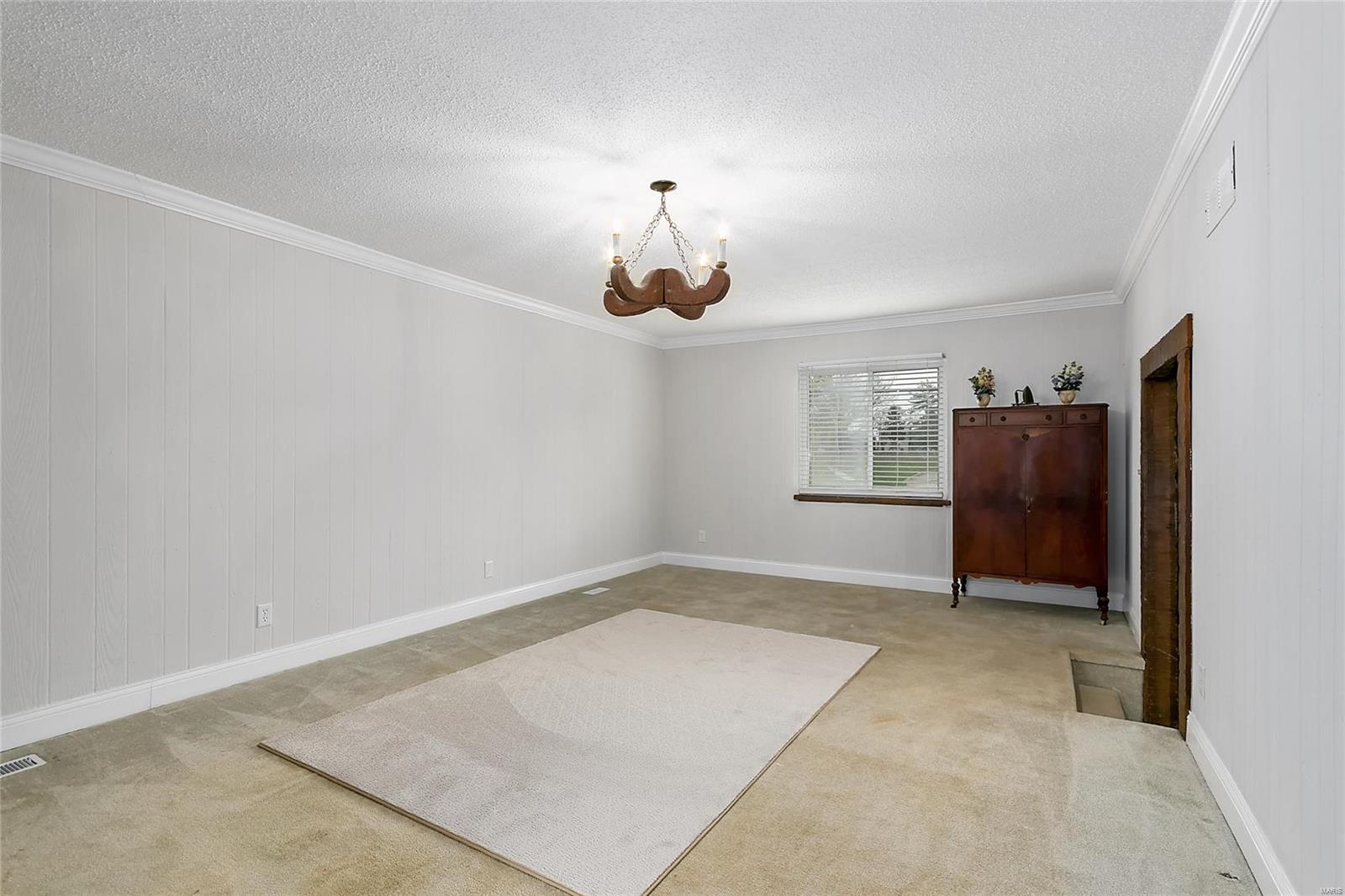 3815 Fee Fee Road Bridgeton, MO 63044 - Photo 12 of 32 Gallery Image 12