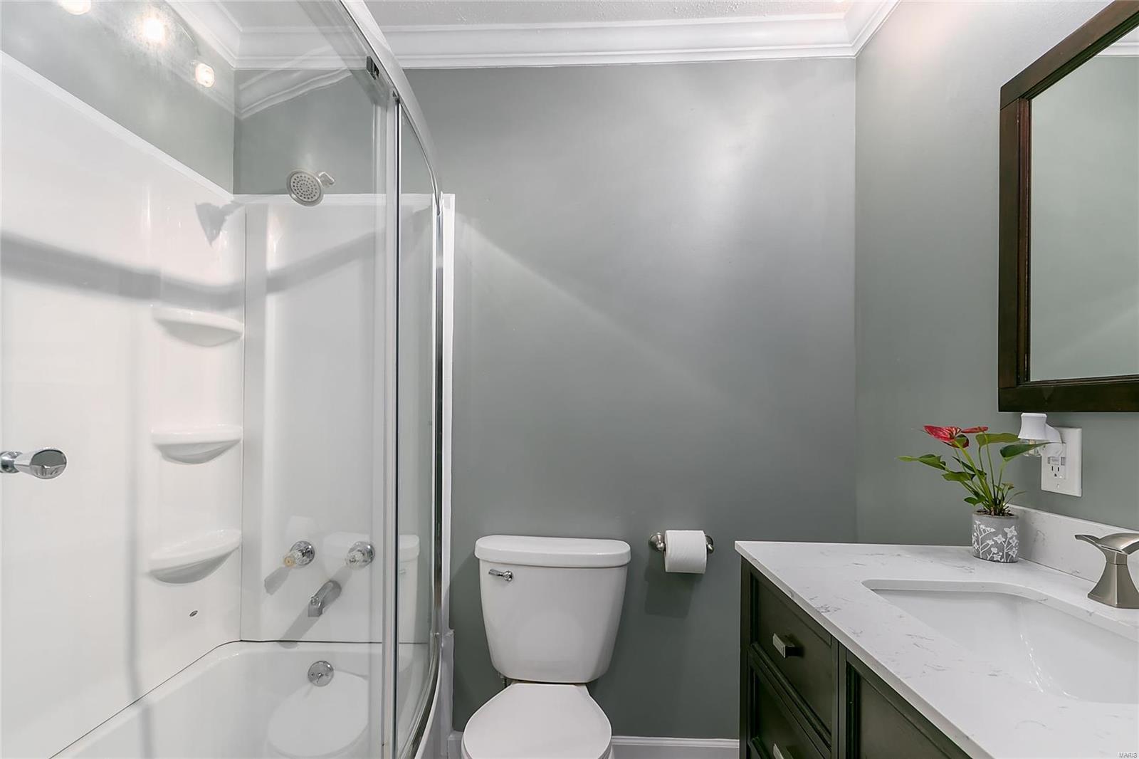 3815 Fee Fee Road Bridgeton, MO 63044 - Photo 16 of 32 Gallery Image 16