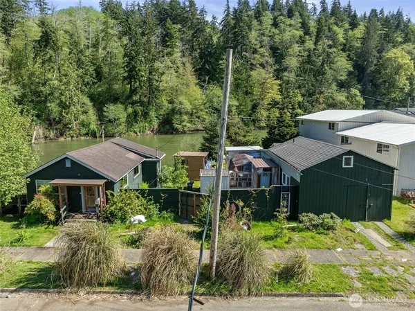 $279,950 | 1335 East 1st Street, Aberdeen, WA 98520