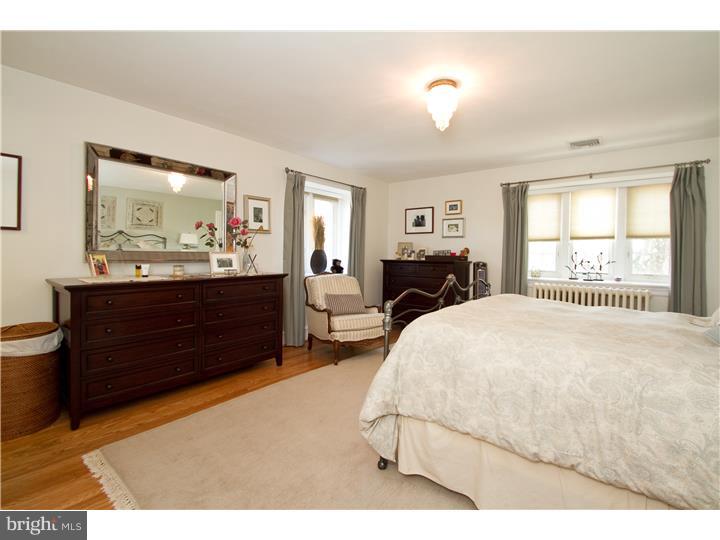 2 West Hampton Road Philadelphia, PA 19118 - Photo 12 of 25 Gallery Image 12