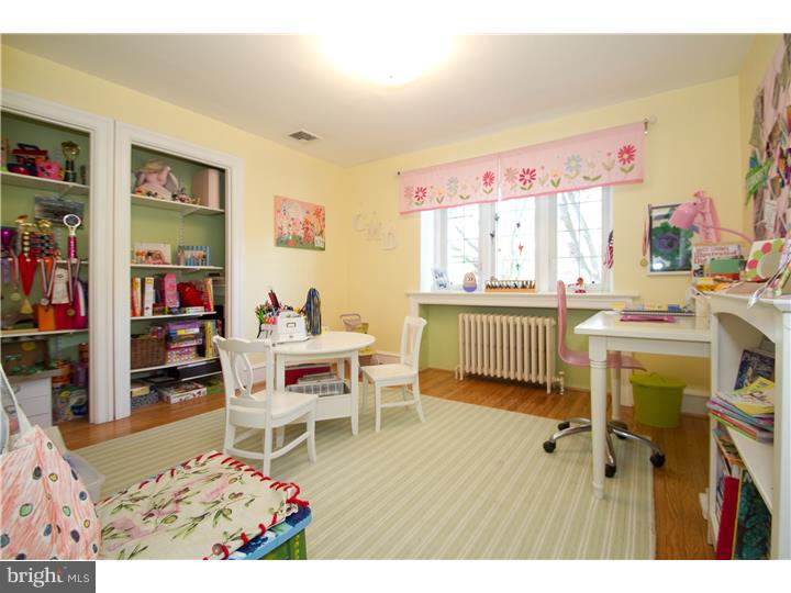 2 West Hampton Road Philadelphia, PA 19118 - Photo 15 of 25 Gallery Image 15