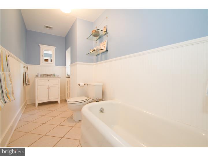 2 West Hampton Road Philadelphia, PA 19118 - Photo 18 of 25 Gallery Image 18