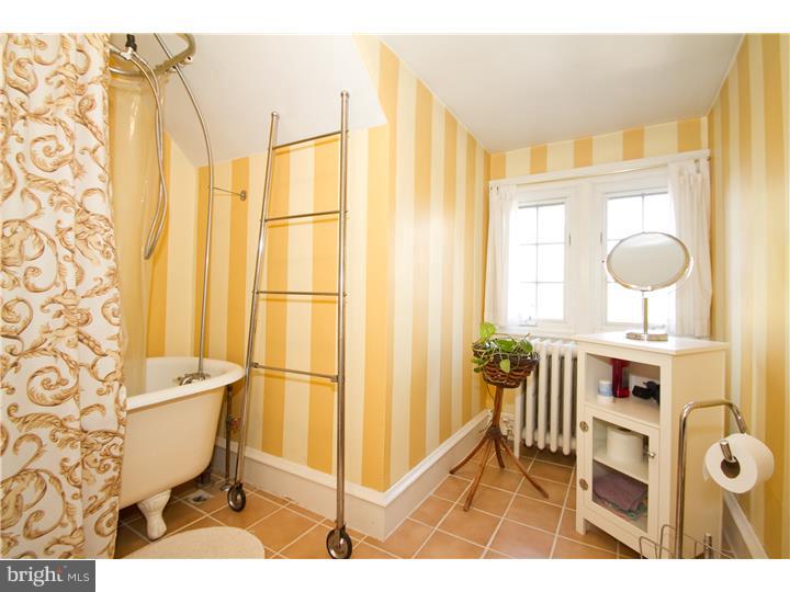 2 West Hampton Road Philadelphia, PA 19118 - Photo 19 of 25 Gallery Image 19