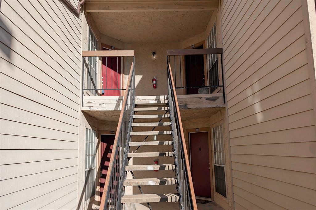 12484 Abrams Road, Unit 2121 Dallas, TX 75243 - Photo 2 of 27 a view of entryway with a front door