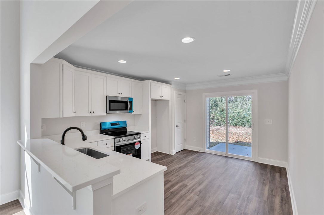 108 Oak Street Belton, SC 29627 - Photo 8 of 31