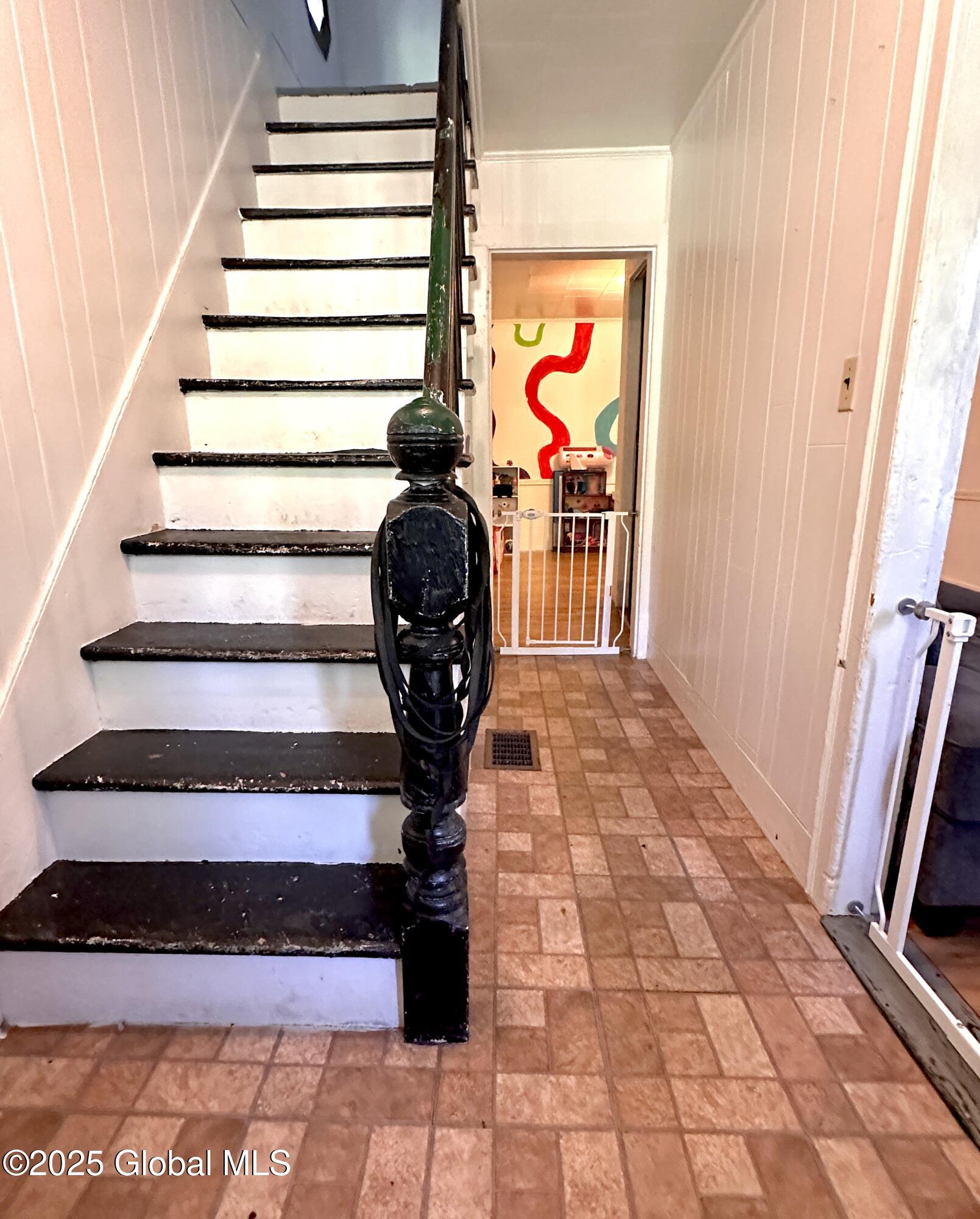 105 Cauterskill Avenue Catskill, NY 12414 - Photo 12 of 18 Photo Sep 22 2024, 2 01 49 PM