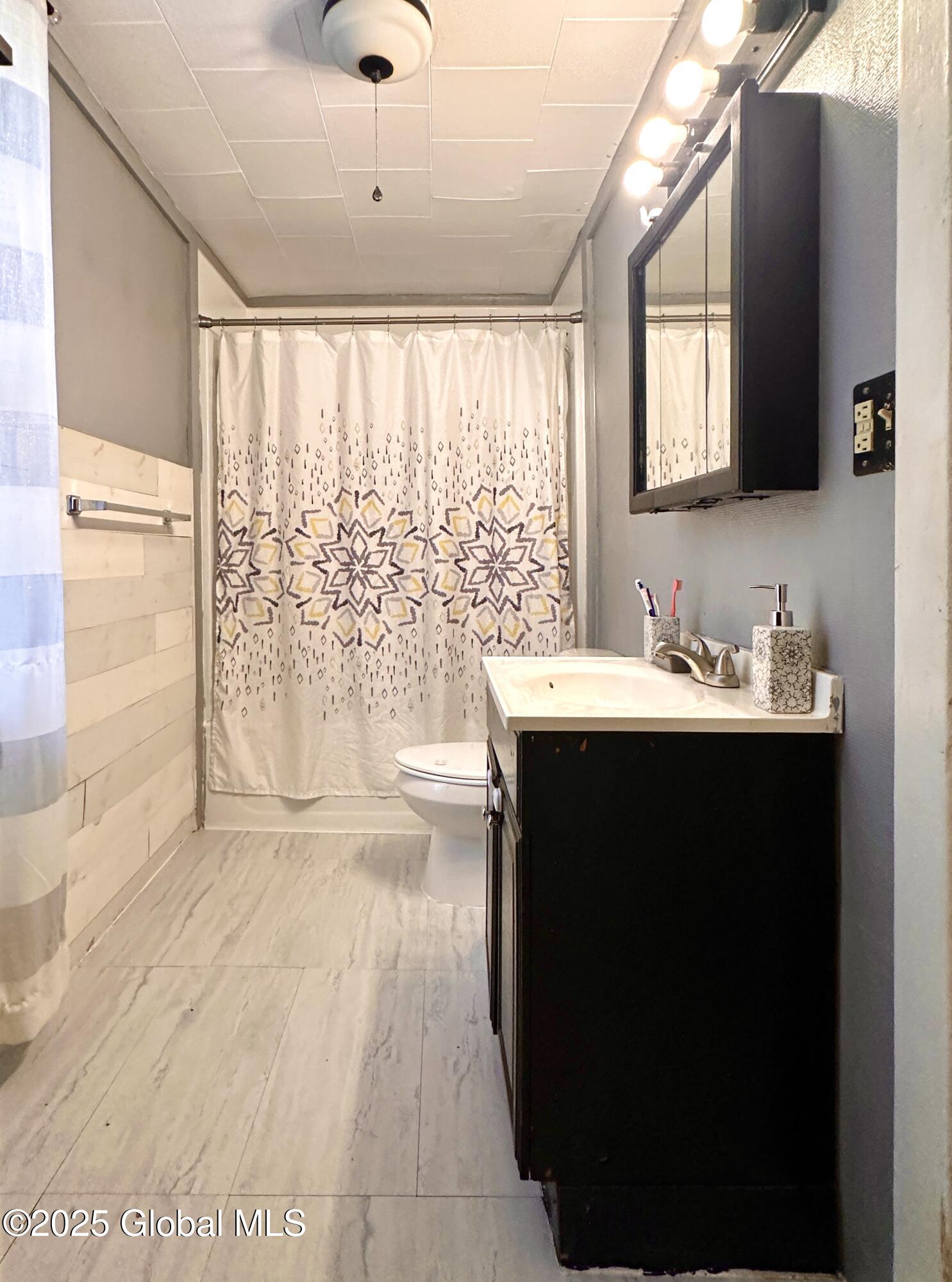 105 Cauterskill Avenue Catskill, NY 12414 - Photo 7 of 18 Photo Sep 22 2024, 1 59 19 PM