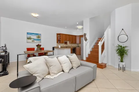 $674,500 | 1222 Northeast 18th Avenue, Unit 1, Fort Lauderdale, FL 33304