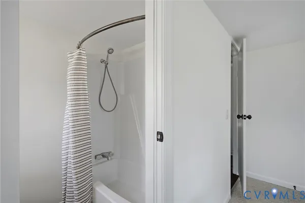 $299,000 | 287 Taylor Lane, Tappahannock, VA 22560