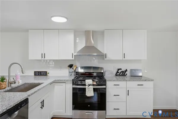 $299,000 | 287 Taylor Lane, Tappahannock, VA 22560