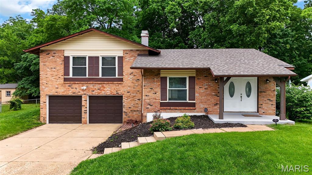 4145 Elkhart Lake Road St. Charles, MO 63304 - Photo 1 of 34