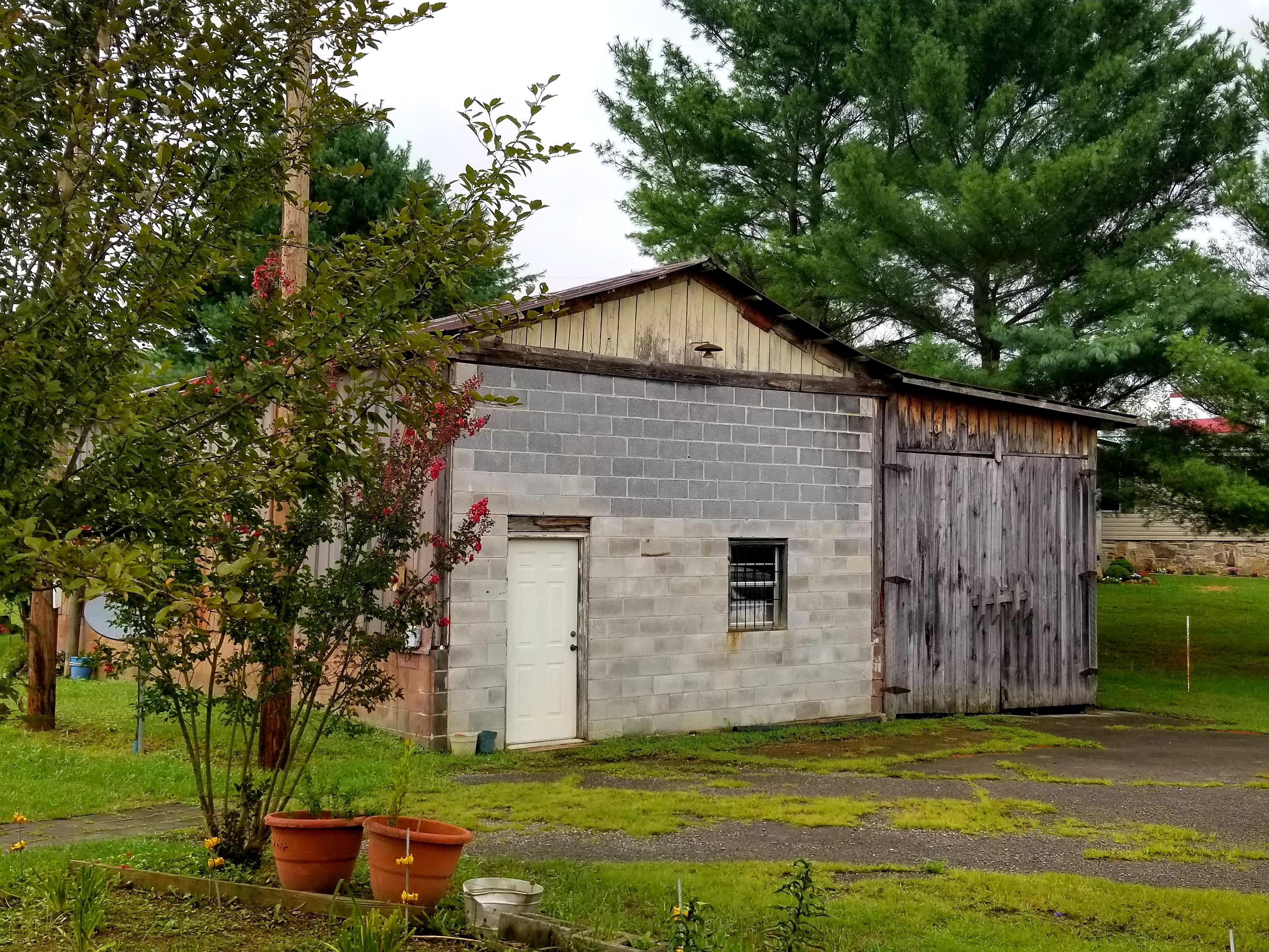 177 Red Fletcher Road Jonesville, VA 24263 - Photo 6 of 35 20180802_155344
