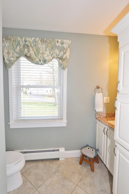 21 Silver Ridge Road Bangor, ME 04401 - Photo 20 of 34 15