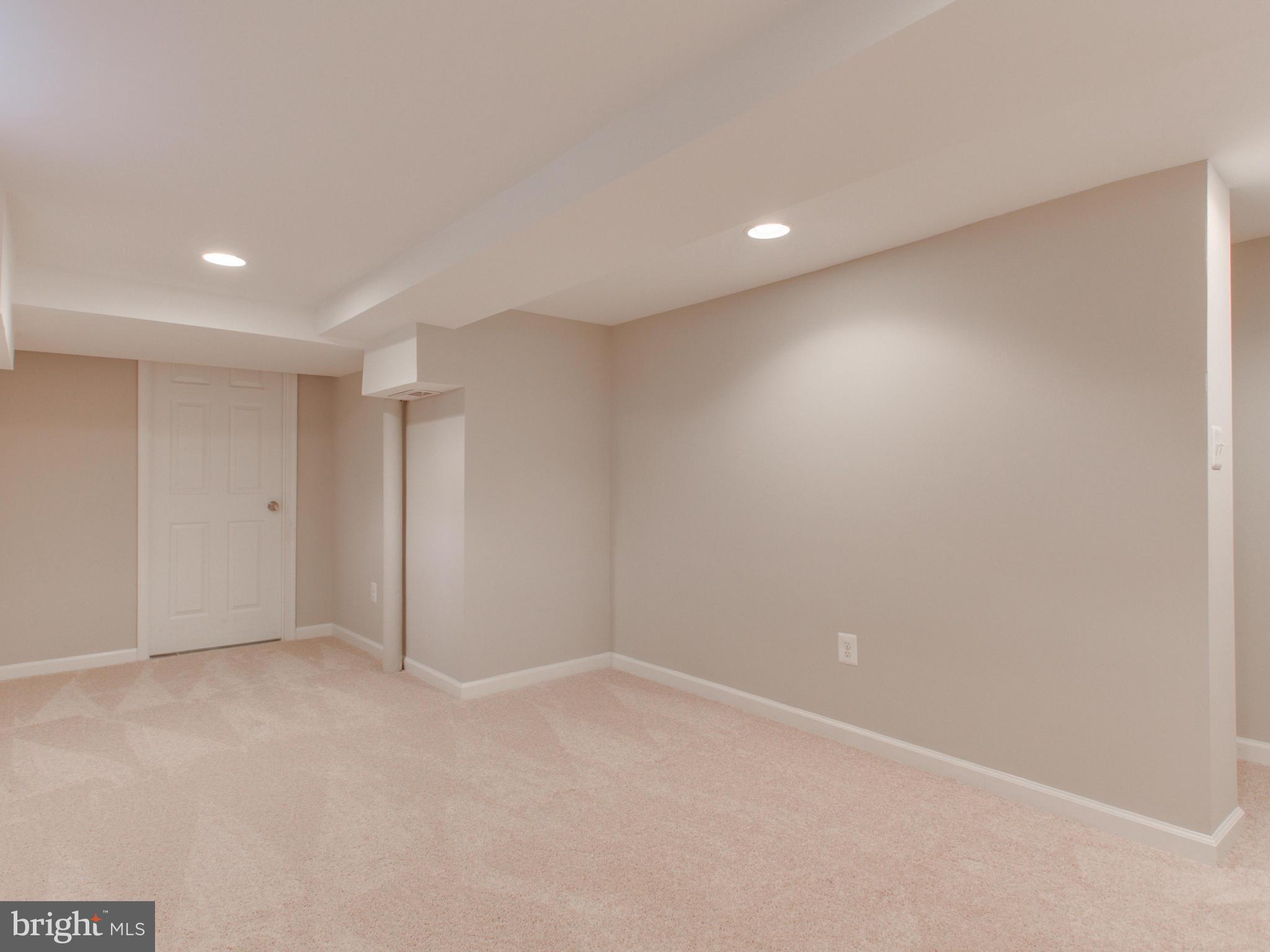 5133 Sheriff Road Northeast Washington, DC 20019 - Photo 24 of 30 Family Room