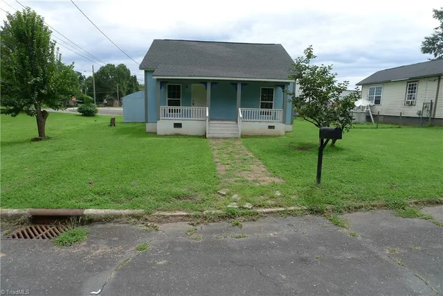$235,000 | 816 Olympia Street, Lexington, NC 27295