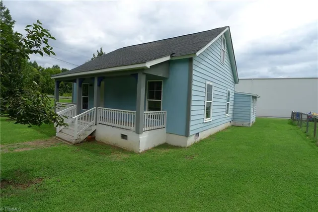 $235,000 | 816 Olympia Street, Lexington, NC 27295