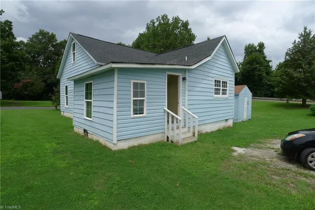 $235,000 | 816 Olympia Street, Lexington, NC 27295