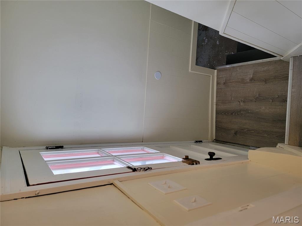 828 Airport Road St. Louis, MO 63135 - Photo 21 of 24