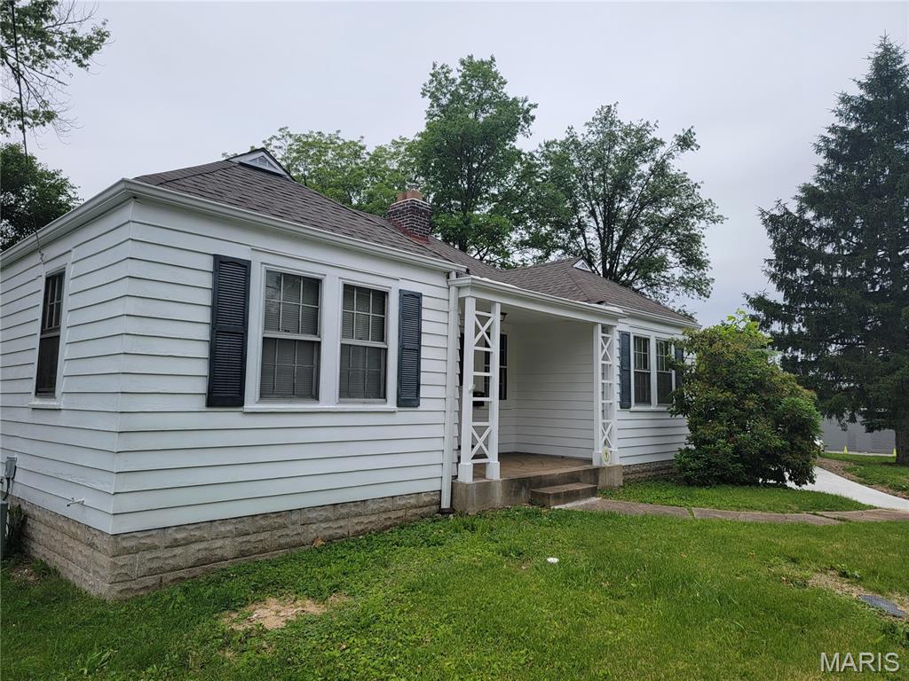 828 Airport Road St. Louis, MO 63135 - Photo 3 of 24