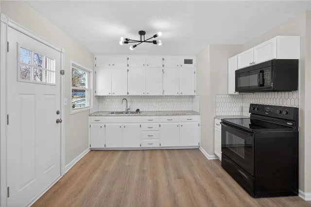 $200,000 | 2643 South 30th Street, Kansas City, KS 66106