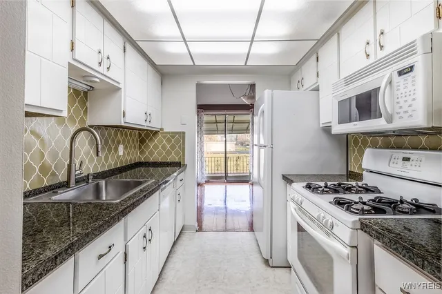 $160,000 | 61 Henel Avenue, Unit 7, Amherst, NY 14226