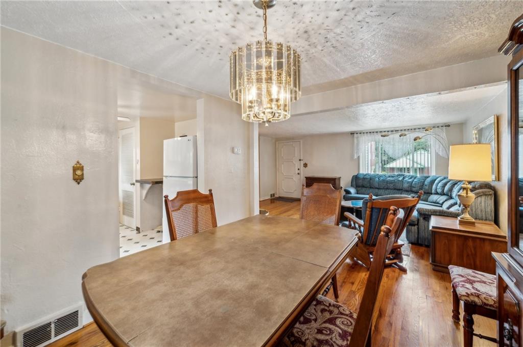 4269 Glen Lytle Road Pittsburgh, PA 15217 - Photo 15 of 32 Gallery Image 15