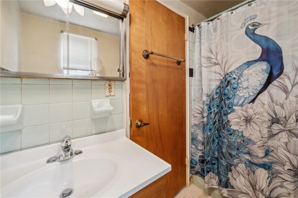 4269 Glen Lytle Road Pittsburgh, PA 15217 - Photo 19 of 32 Gallery Image 19