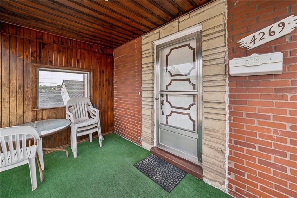 4269 Glen Lytle Road Pittsburgh, PA 15217 - Photo 8 of 32 Gallery Image 8