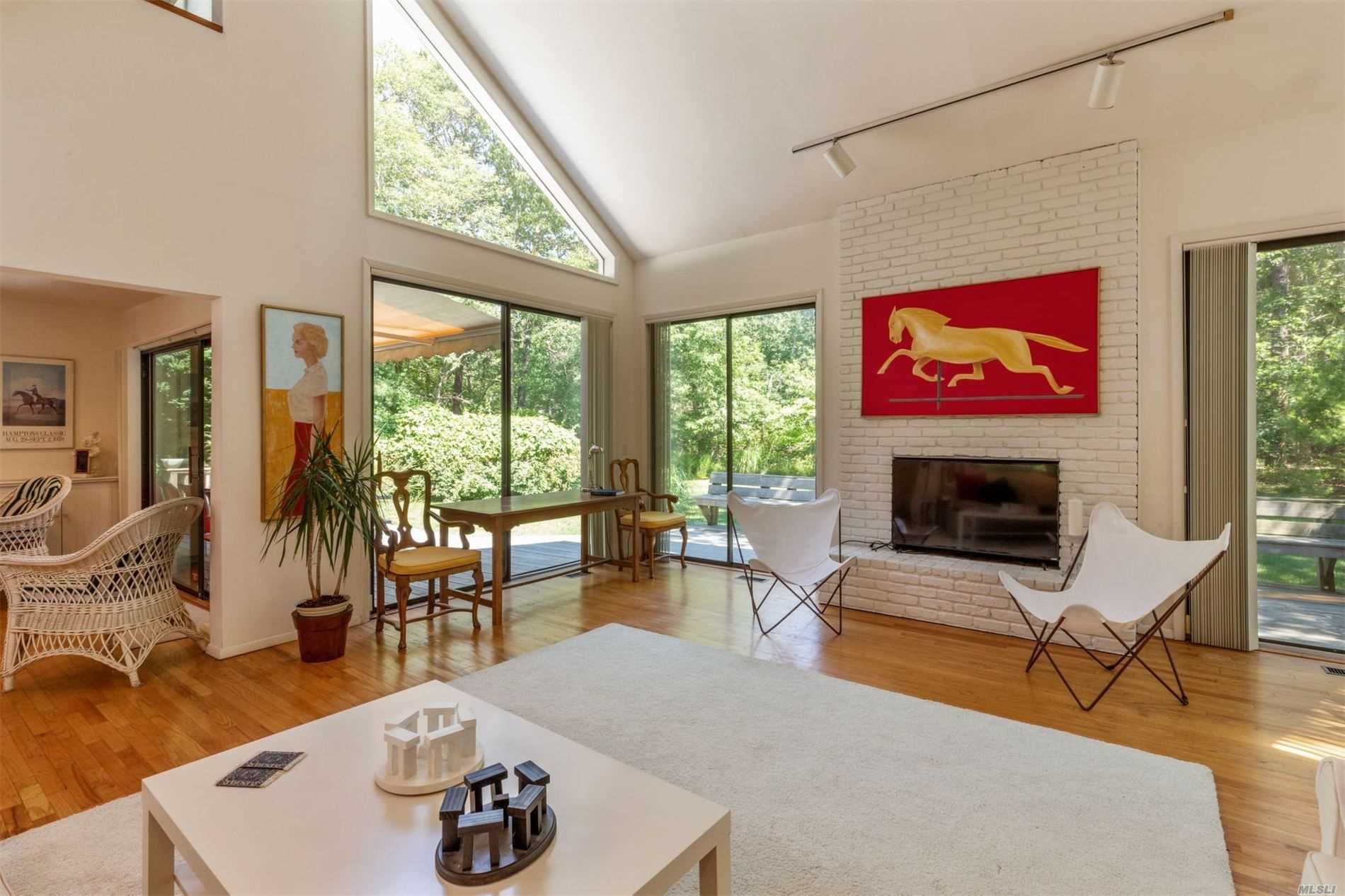 222 Buckskill Road East Hampton, NY 11937 - Photo 4 of 12