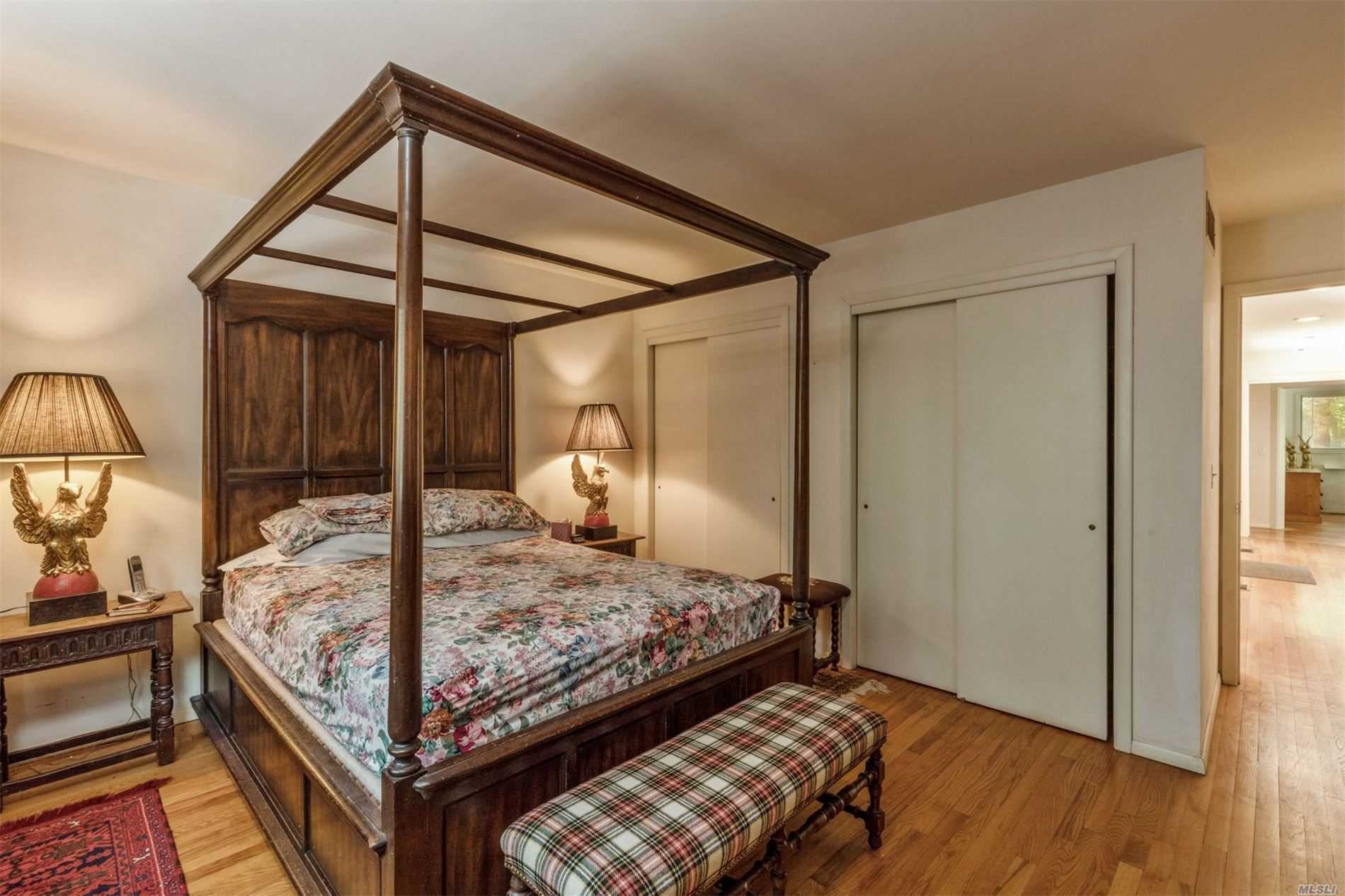 222 Buckskill Road East Hampton, NY 11937 - Photo 6 of 12