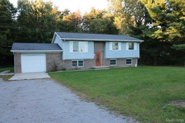 1545 East Burnside Road North Branch, MI 48461 - Photo 1 of 20 IMG_6056.jpg