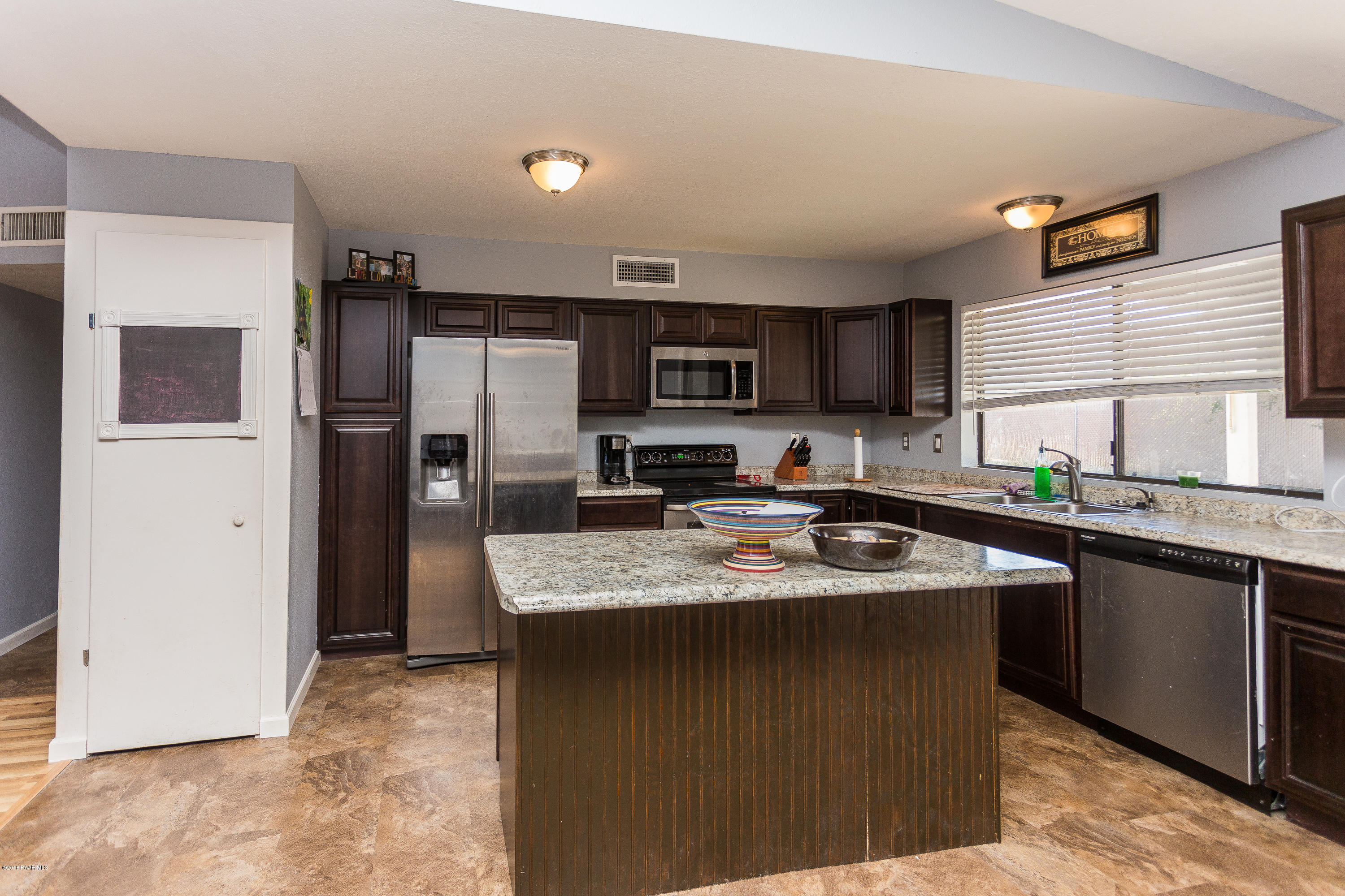 7115 East Silverlode Drive Prescott Valley, AZ 86314 - Photo 4 of 16 Kitchen