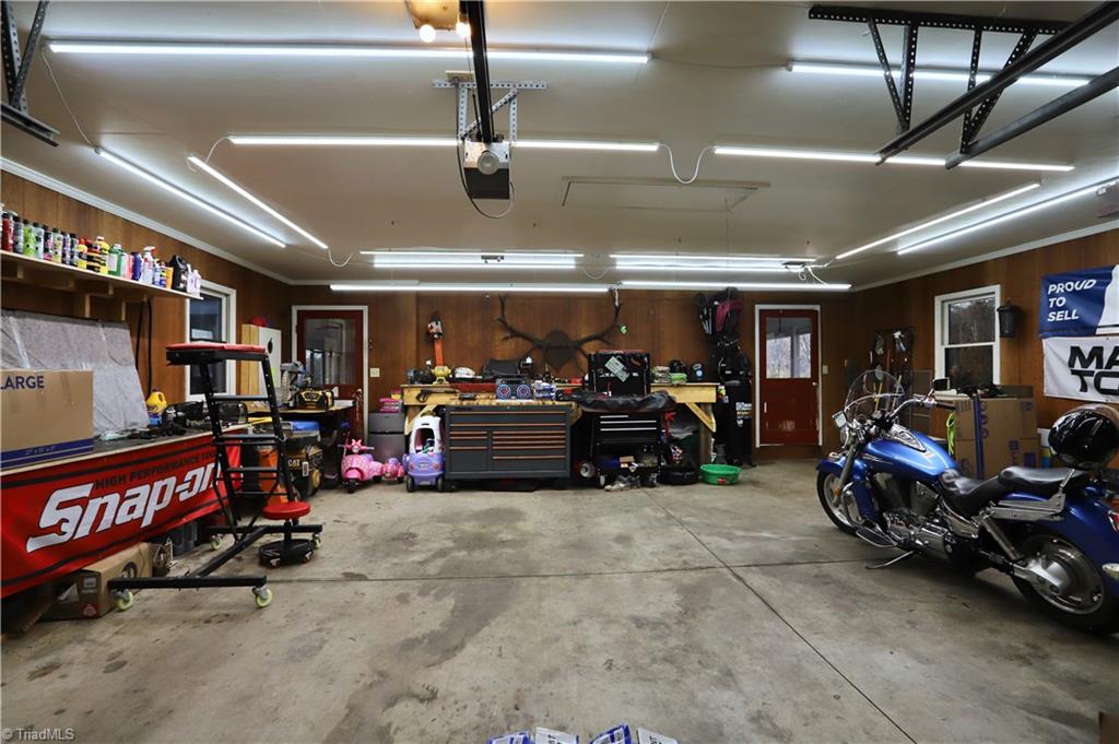 1419 Altamahaw Union Ridge Road Burlington, NC 27217 - Photo 13 of 32 Gallery Image 13