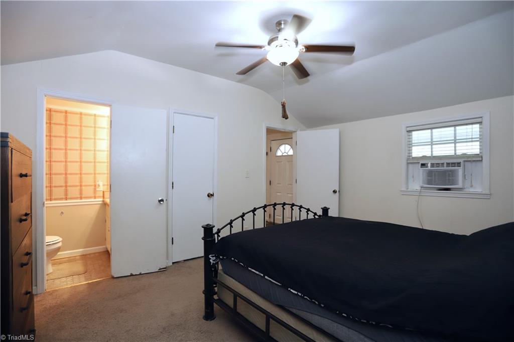 1419 Altamahaw Union Ridge Road Burlington, NC 27217 - Photo 17 of 32 Gallery Image 17