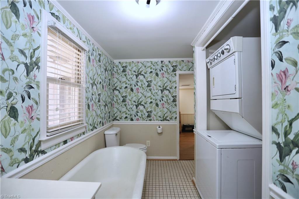 1419 Altamahaw Union Ridge Road Burlington, NC 27217 - Photo 19 of 32 Gallery Image 19