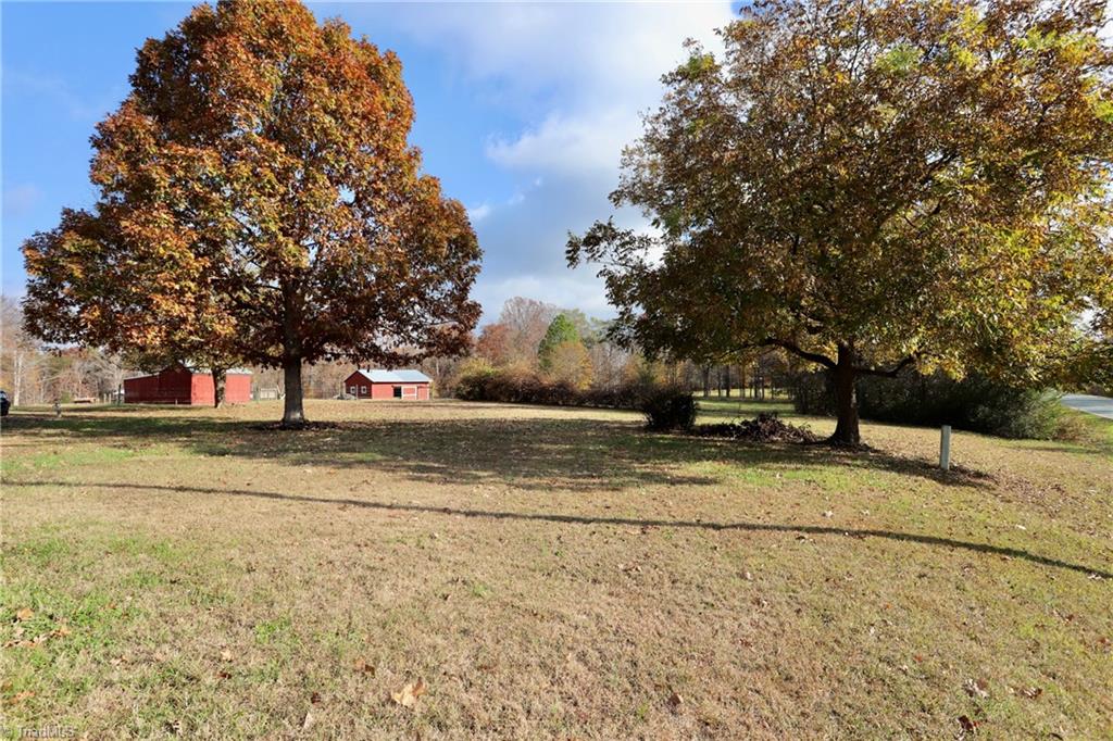 1419 Altamahaw Union Ridge Road Burlington, NC 27217 - Photo 27 of 32 Gallery Image 27