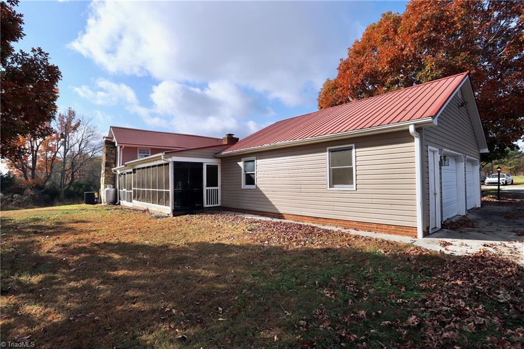 1419 Altamahaw Union Ridge Road Burlington, NC 27217 - Photo 32 of 32 Gallery Image 32