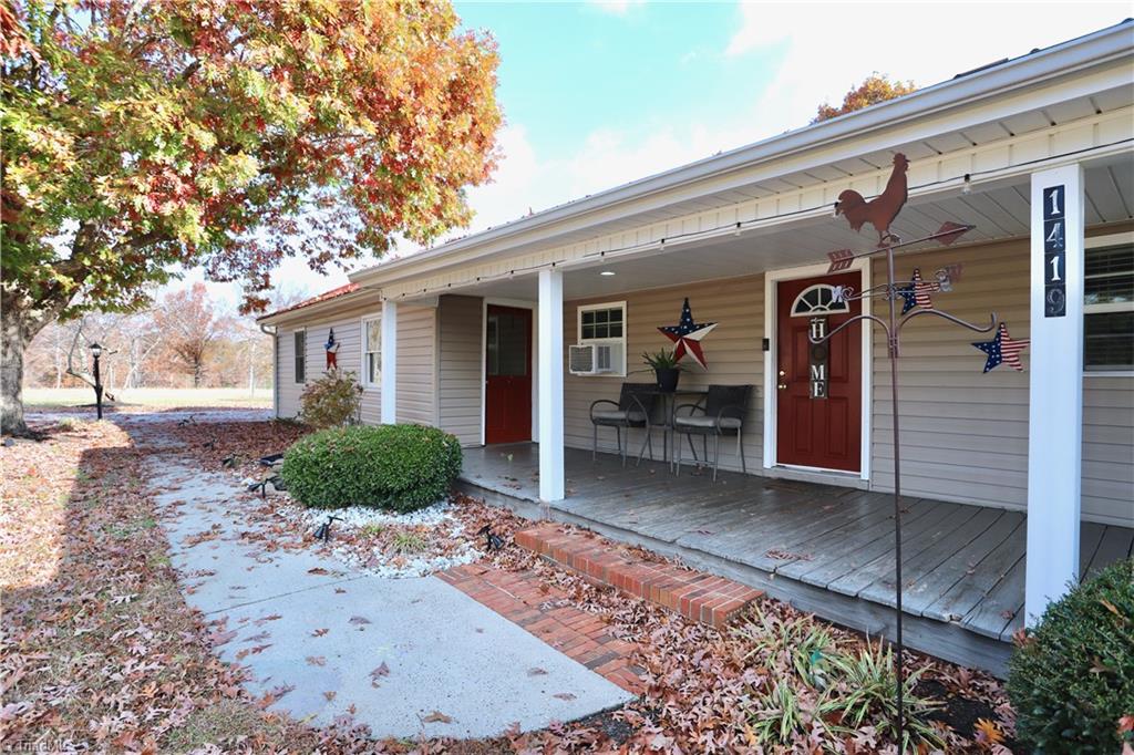 1419 Altamahaw Union Ridge Road Burlington, NC 27217 - Photo 6 of 32 Gallery Image 6