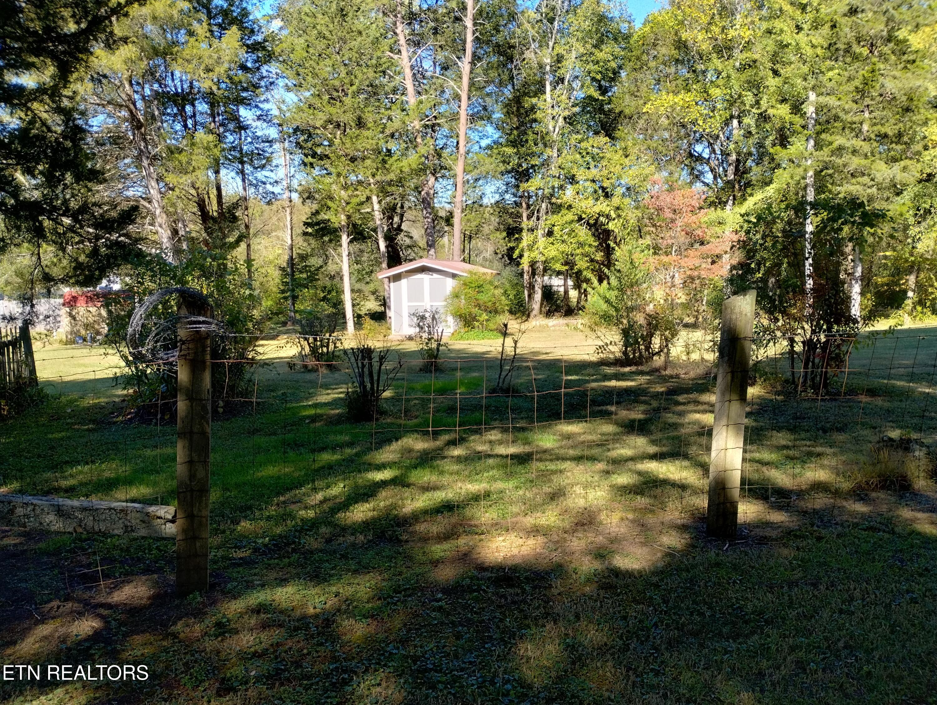 1043 Main Street Decatur, TN 37322 - Photo 1 of 4 IMG_20251015_120913514_HDR