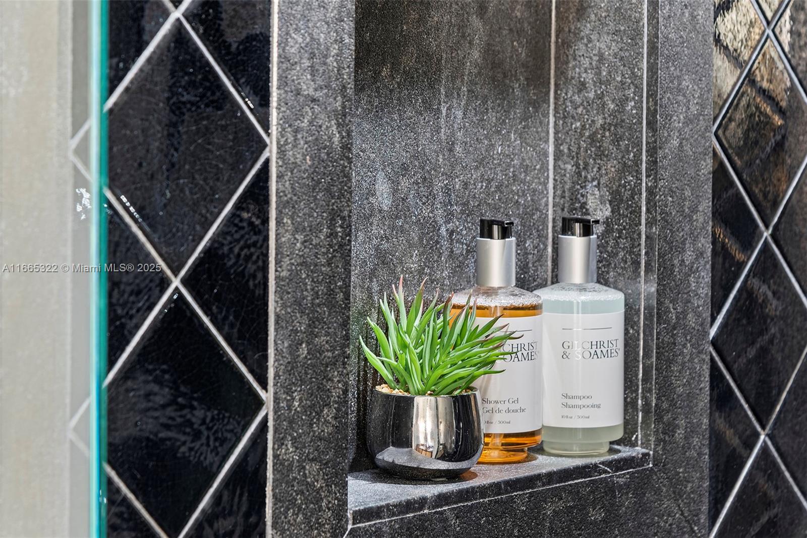 101 20th Street, Unit 2604 Miami Beach, FL 33139 - Photo 17 of 27 a vase of flowers sitting on a table