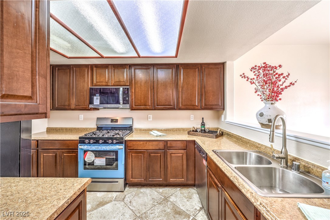 337 Seine Way, Unit NONE Henderson, NV 89014 - Photo 9 of 30