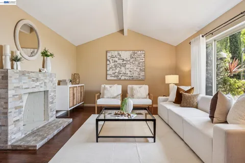 $1,169,000 | 33166 Basswood Avenue, Union City, CA 94587