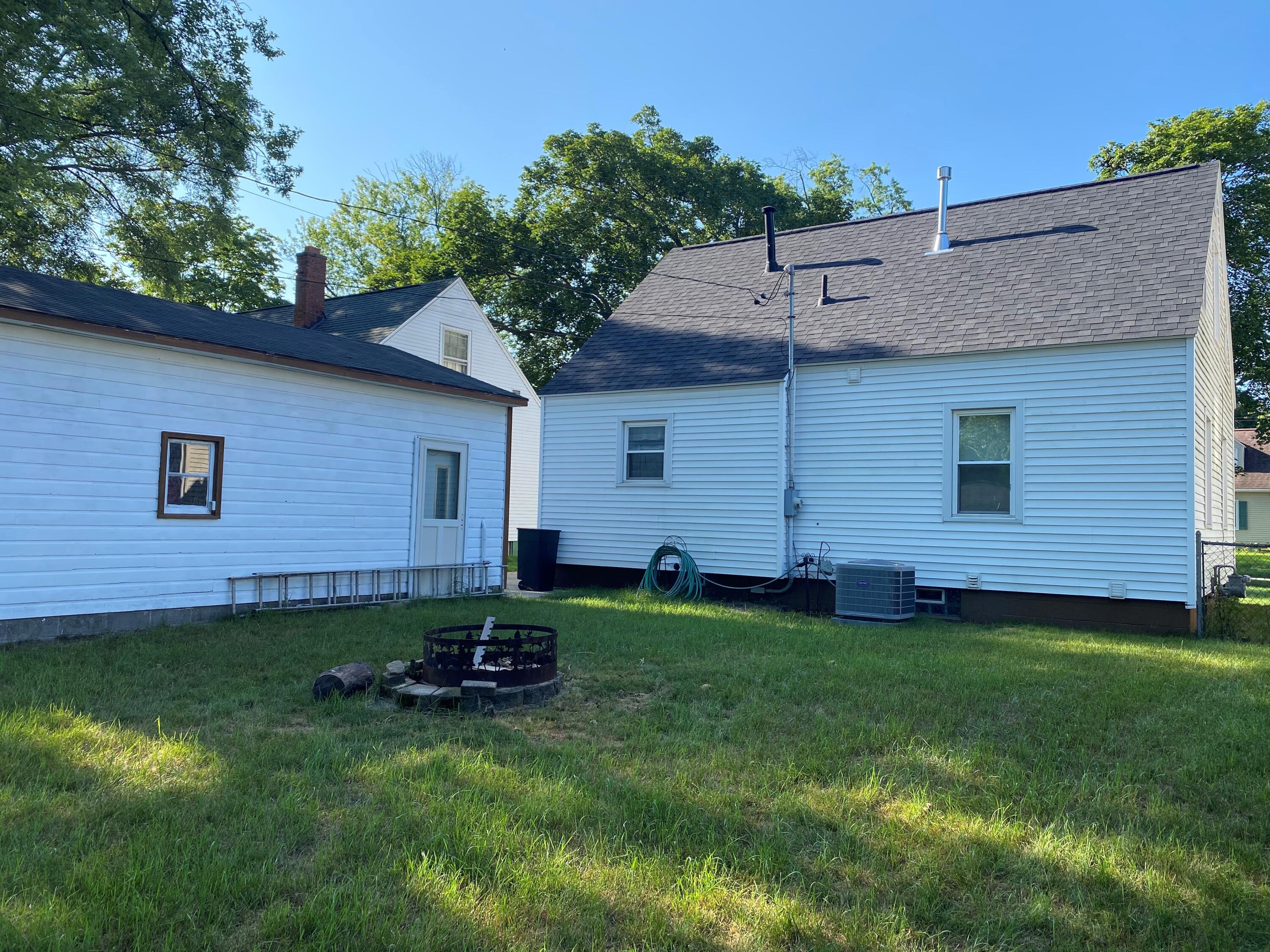 1336 Cornell Road Muskegon, MI 49441 - Photo 23 of 24 4b back