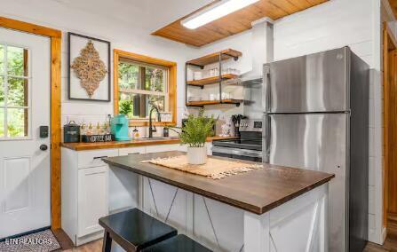 1805 Shady Grove Road Sevierville, TN 37876 - Photo 5 of 35 Screenshot 2026-03-18 183551